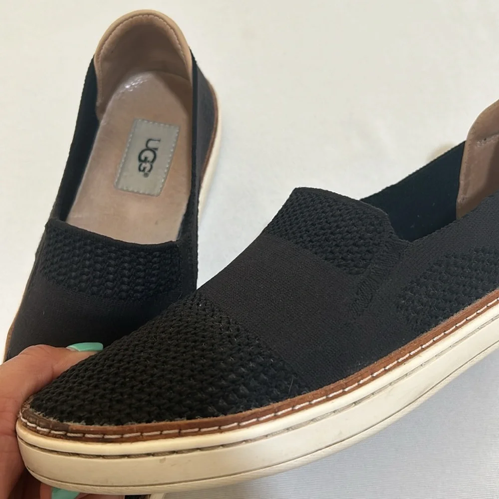 UGG WOMENS SAMMY SLIP ON LOAFER BLACK Sz 8.5 - Picture 9 of 9